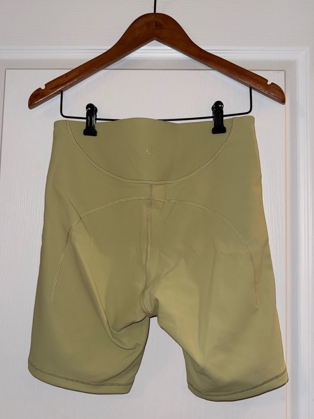 Lululemon High Rise Ribbed Shorts 8” Inseam Green Size 10